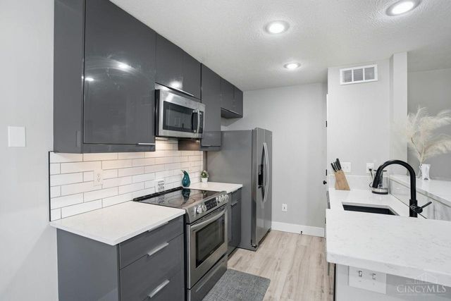 165 High Ridge Court, Fairfield, OH 45014