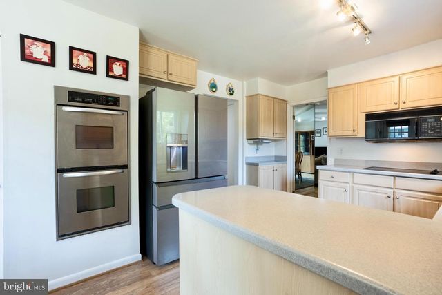 2400 SUGARCONE RD, Baltimore, MD 21209