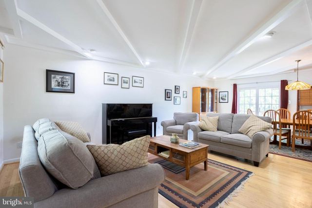 2400 SUGARCONE RD, Baltimore, MD 21209