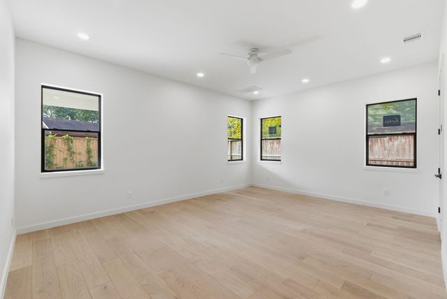 959 Althea Drive, Houston, TX 77018