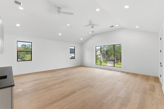 959 Althea Drive, Houston, TX 77018