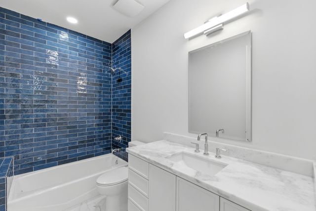 959 Althea Drive, Houston, TX 77018