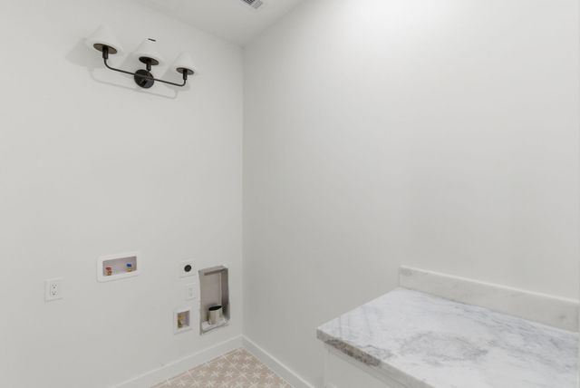 959 Althea Drive, Houston, TX 77018