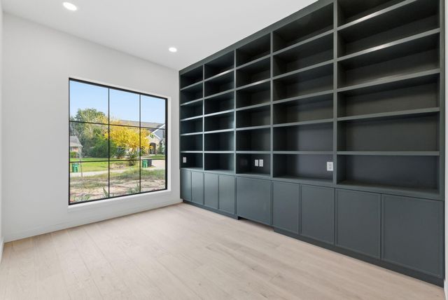 959 Althea Drive, Houston, TX 77018