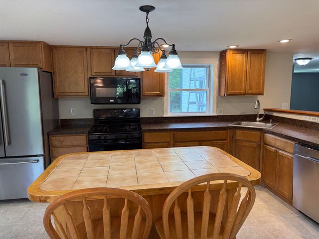 136 Village Road, Langdon, NH 03602