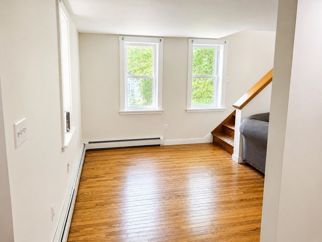 136 Village Road, Langdon, NH 03602