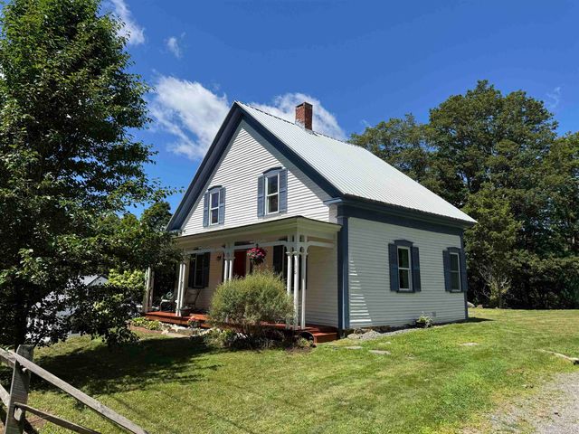 136 Village Road, Langdon, NH 03602