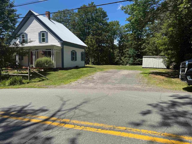 136 Village Road, Langdon, NH 03602