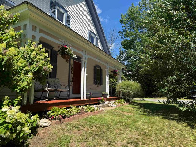136 Village Road, Langdon, NH 03602