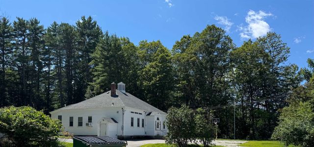 136 Village Road, Langdon, NH 03602