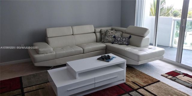 7900 Harbor Island Dr 806, North Bay Village, FL 33141