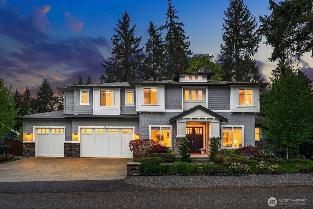 1646 106th Avenue SE, Bellevue, WA 98004