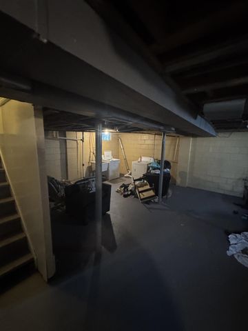 9374 Minock Street, Detroit, MI 48228