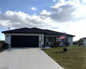 2834 NW 7th ST, Cape Coral, FL 33993