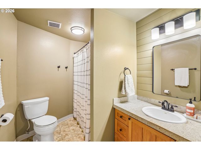 2516 Ne 157TH St, Vancouver, WA 98686