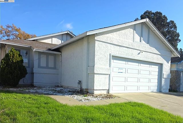 1045 Camellia Ct, Suisun City, CA 94585