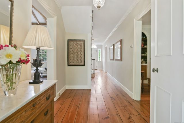 19 Skymeadow Drive, Stamford, CT 06903