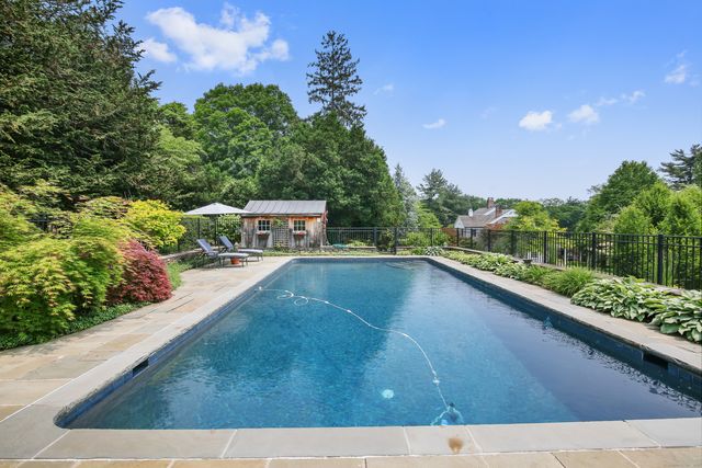 19 Skymeadow Drive, Stamford, CT 06903