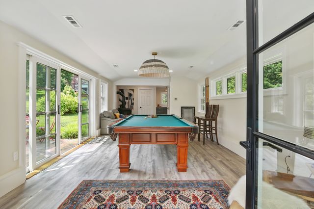 19 Skymeadow Drive, Stamford, CT 06903