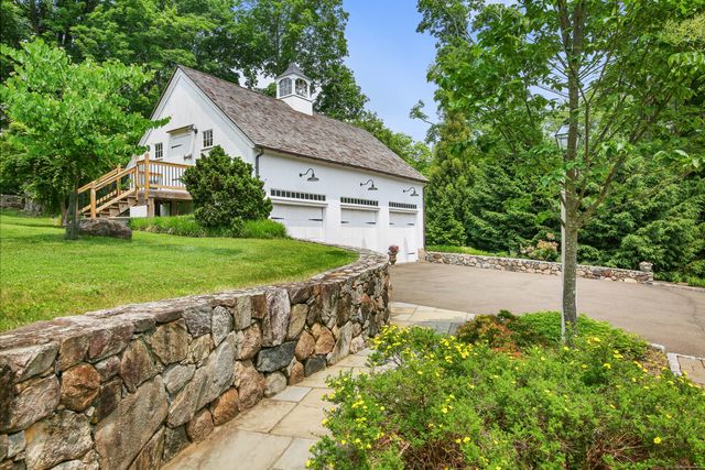 19 Skymeadow Drive, Stamford, CT 06903