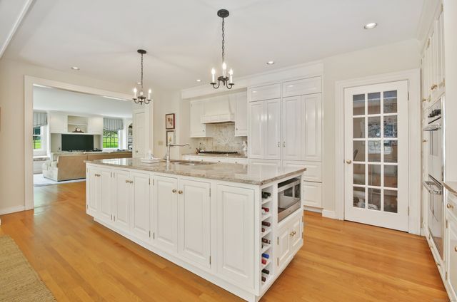 19 Skymeadow Drive, Stamford, CT 06903