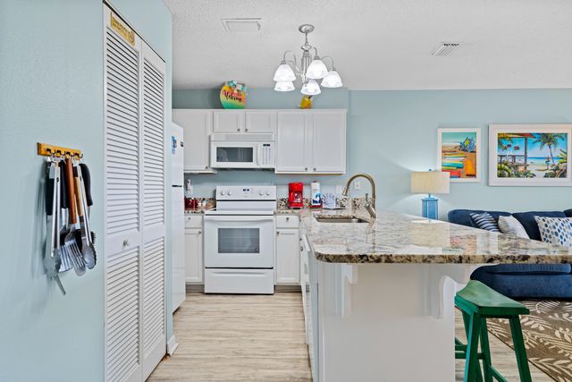 862 Scallop Court 105, Fort Walton Beach, FL 32548