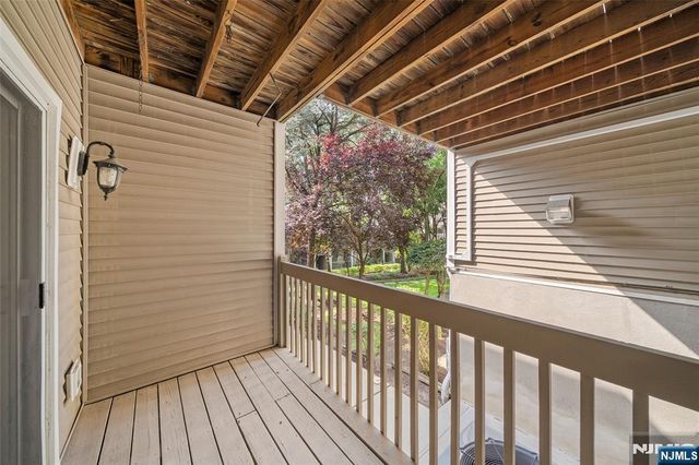 531 Windsor Drive 303, Palisades Park, NJ 07650