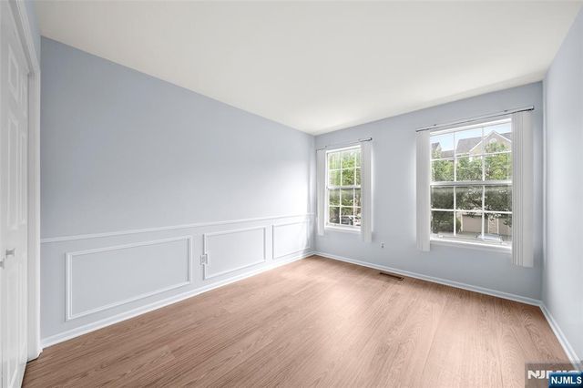 531 Windsor Drive 303, Palisades Park, NJ 07650