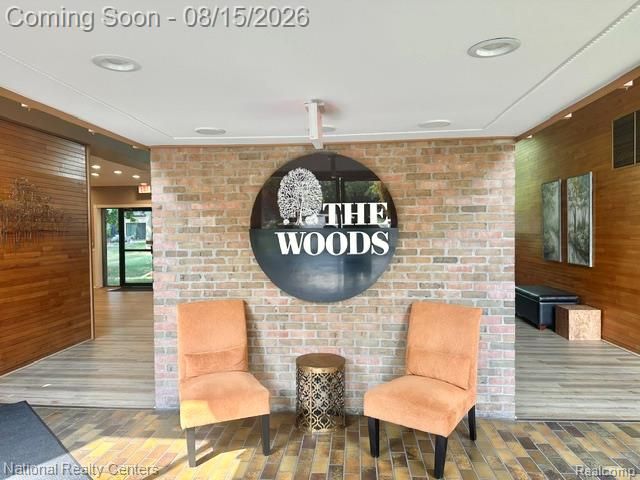 18268 University Park Drive, Livonia, MI 48152