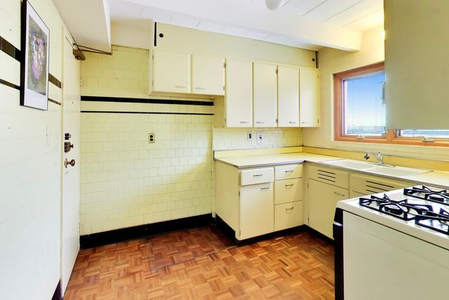 1122 W LUNT Avenue 8C, Chicago, IL 60626