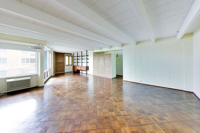 1122 W LUNT Avenue 8C, Chicago, IL 60626