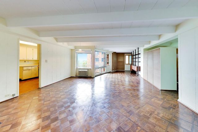 1122 W LUNT Avenue 8C, Chicago, IL 60626