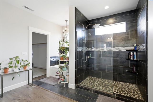 97306 N Snively, West Richland, WA 99353