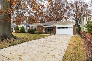 38841 Harmondale Drive, Willoughby, OH 44094