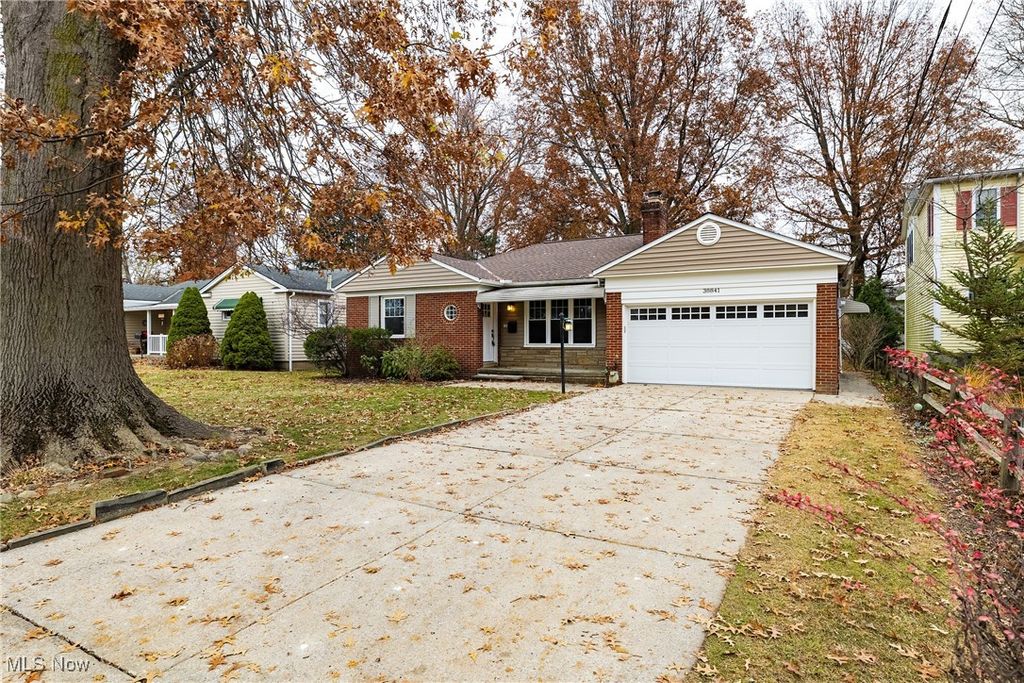 38841 Harmondale Drive, Willoughby, OH 44094