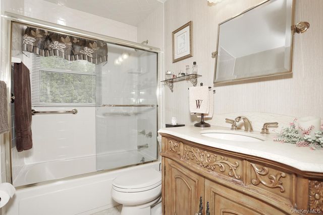 126 E Lewis Avenue, Pearl River, NY 10965