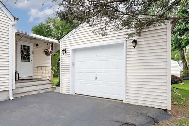 126 E Lewis Avenue, Pearl River, NY 10965