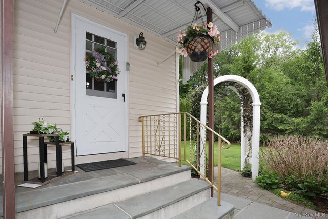 126 E Lewis Avenue, Pearl River, NY 10965