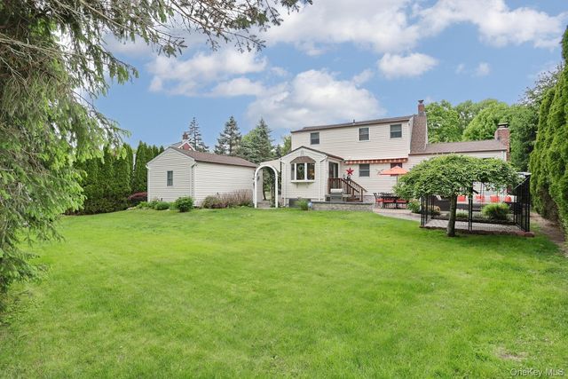 126 E Lewis Avenue, Pearl River, NY 10965