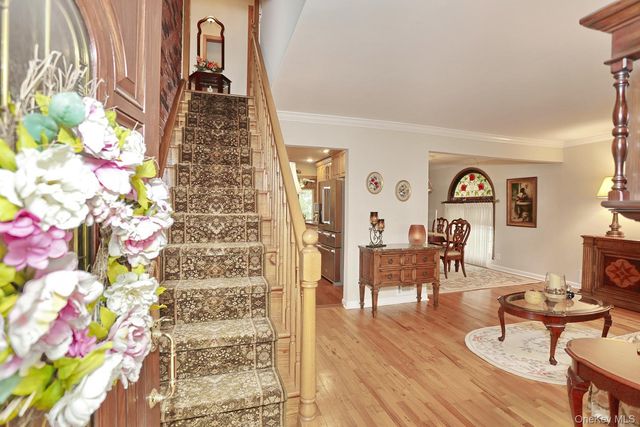 126 E Lewis Avenue, Pearl River, NY 10965