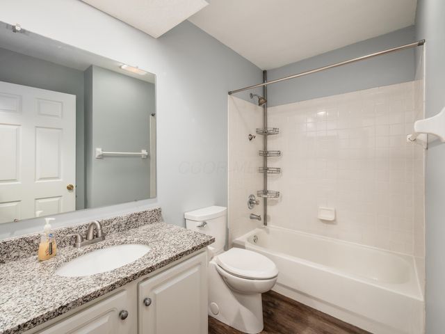 8361 Sable Crossing Drive, Columbus, OH 43240