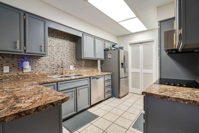 1920 E Tudor Street, Paris, TX 75460