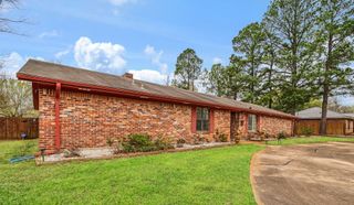 1920 E Tudor Street, Paris, TX 75460