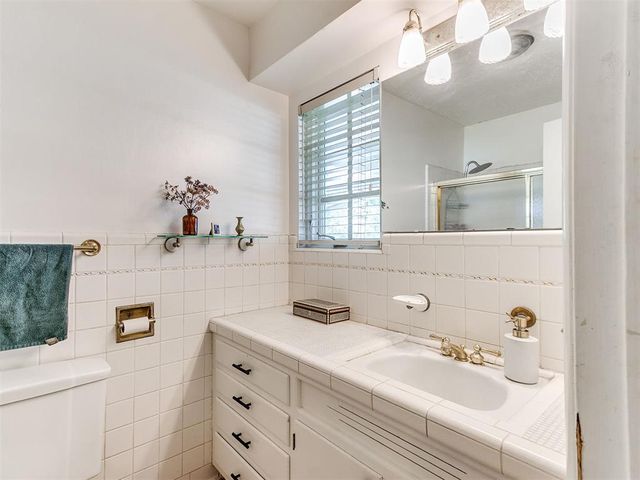 2626 Chateau Drive, Norman, OK 73069