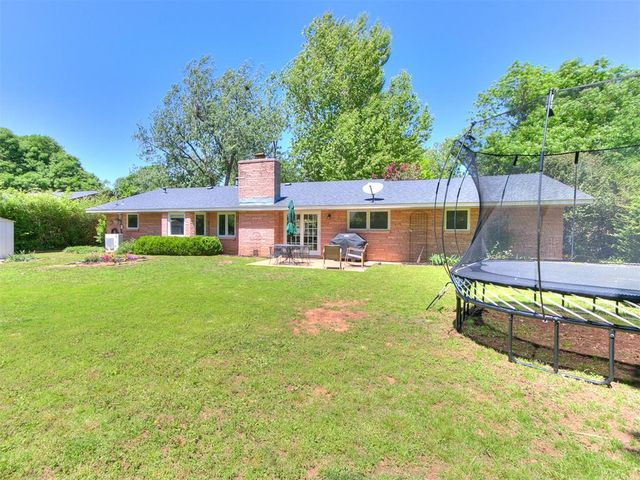 2626 Chateau Drive, Norman, OK 73069