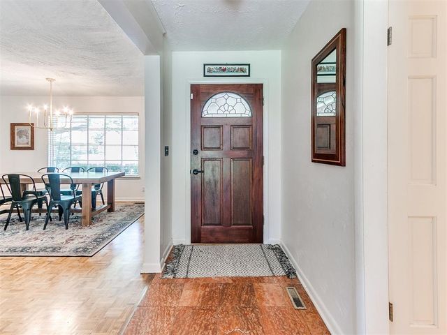 2626 Chateau Drive, Norman, OK 73069