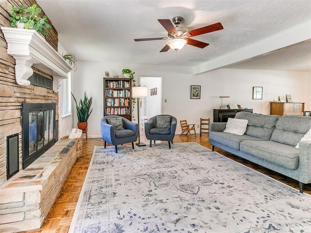 2626 Chateau Drive, Norman, OK 73069