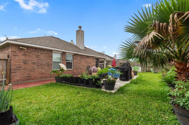 2606 Cypress Springs Drive, Pearland, TX 77584