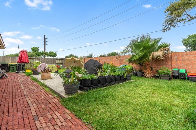 2606 Cypress Springs Drive, Pearland, TX 77584