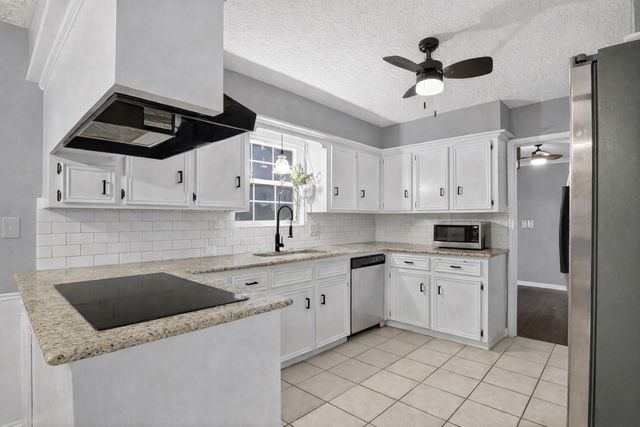 10923 Creektree Drive, Houston, TX 77070